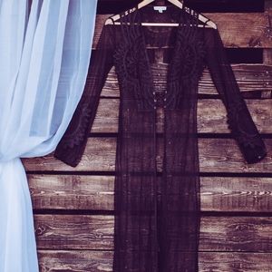 Main Strip Black Sheer Lace Coverup Size S (A3)